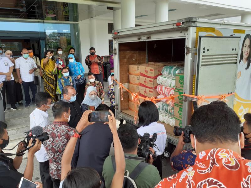 Kepala DPKP dampingi Gubernur Erzaldi Launching Warung Pangan Wilayah Babel 