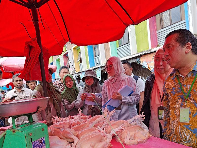 Pastikan Harga Bahan Pokok Terkendali Saat Ramadhan, Satgas Pangan Pantau Pasar Pangkalpinang 