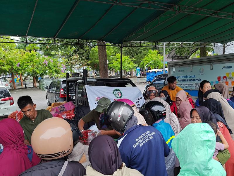 Jual Pangan Pokok di Bawah Harga Pasar, GPM Dinas Pertanian Babel di Sungailiat Diserbu Pembeli
