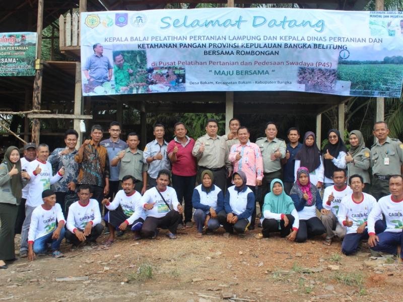 Kepala Dinas Pertanian Babel dan Bapeltan Lampung Puji Eksistensi P4S Maju Bersama Desa Bakam