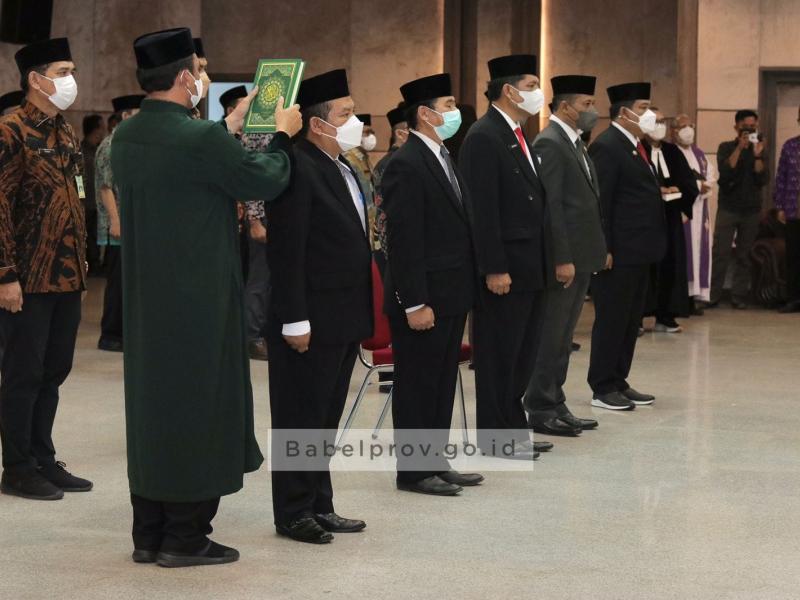 Gubernur Erzaldi Lantik Edi Romdhoni Sebagai Kepala Dinas Pertanian Babel