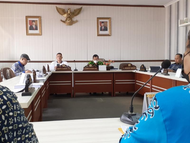 Terkait LKPj Gubernur, Dinas Pertanian Babel Paparkan Capaian Kinerja di Komisi II